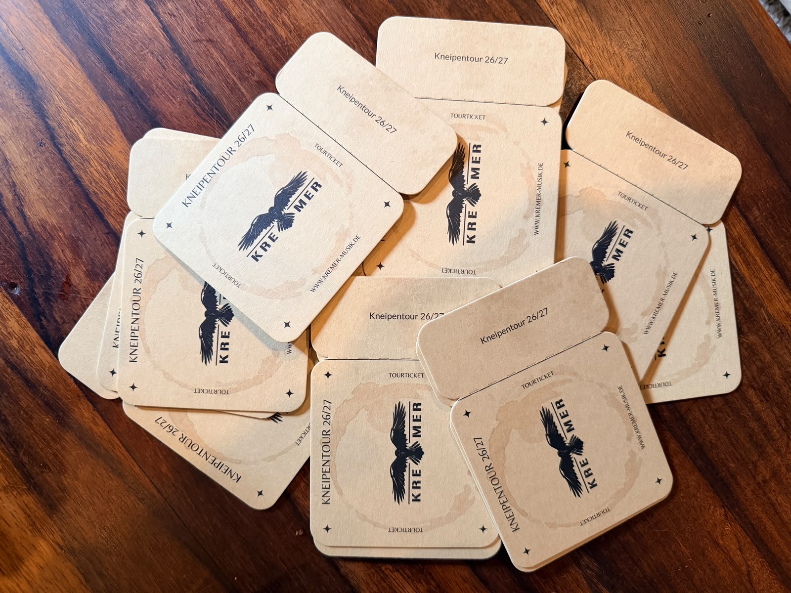 Limitierte Bierdeckel-Eintrittskarten der Kneipentour